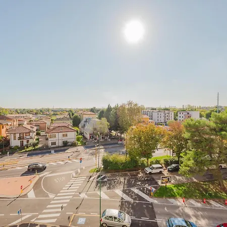 Apartment Cervino's - 20 Min From Venice & Parking Mestre