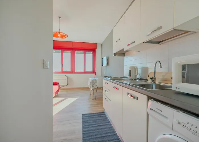 Cervino's - 20 Min From Venice & Parking Apartment Mestre